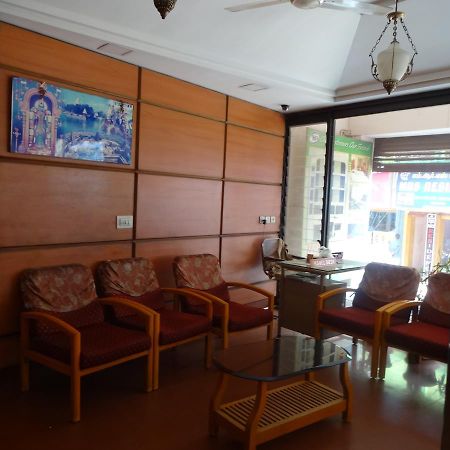 Hotel Pearls Madurai Extérieur photo
