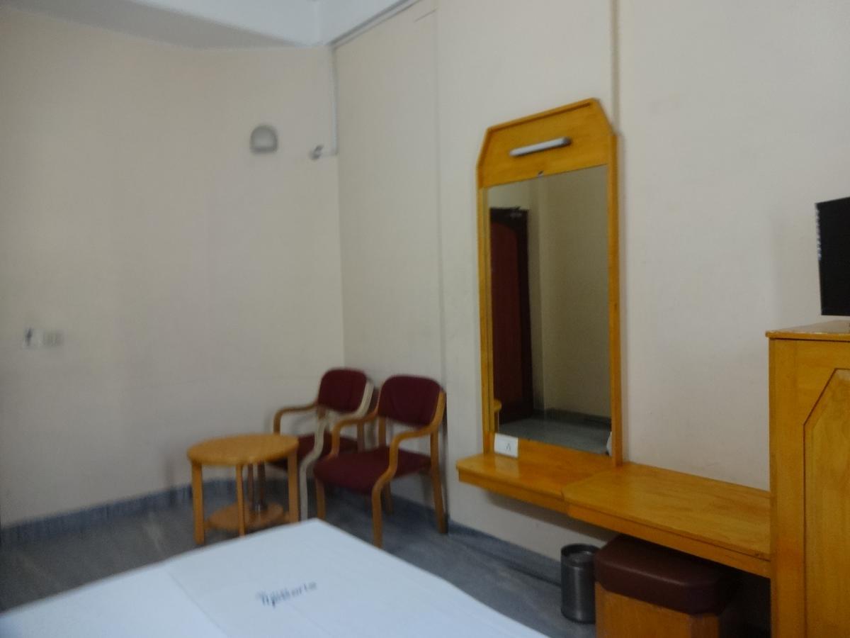 Hotel Pearls Madurai Extérieur photo